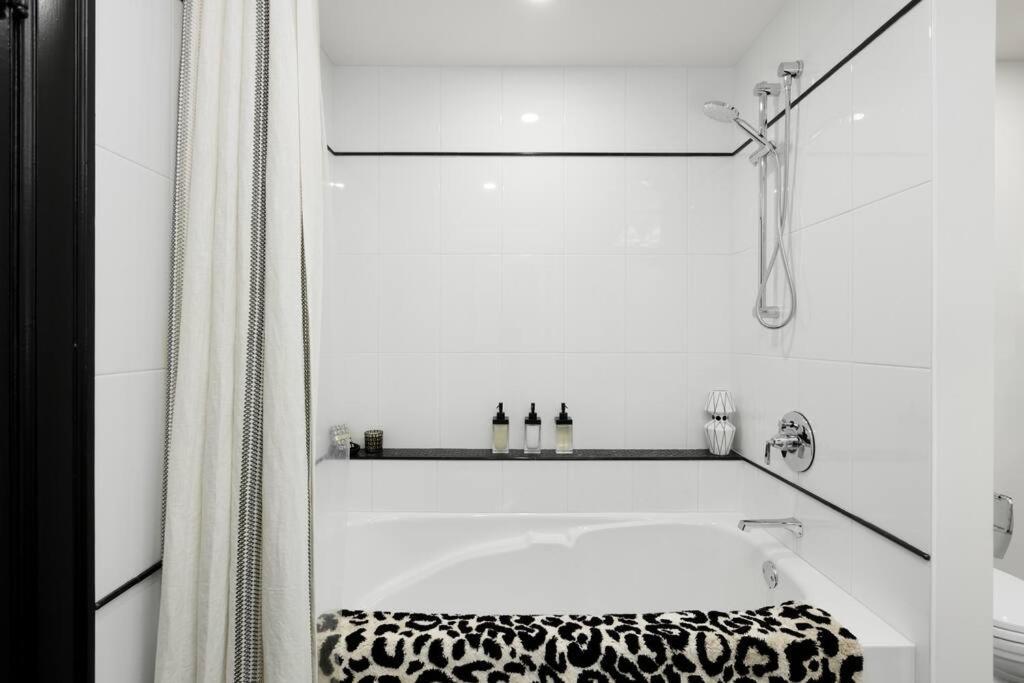Gorgeous 4Brd House Conveniently Located In Nanaimo Villa Exterior photo